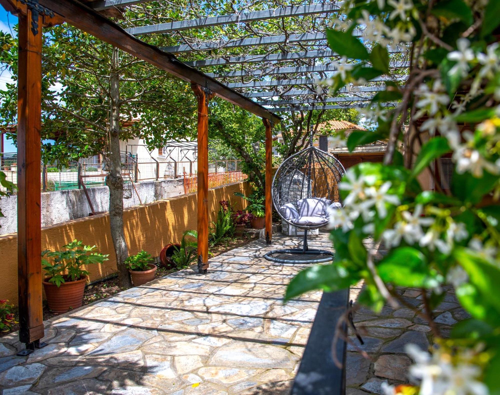 La Casa De Vacation Villa Lafkos Eksteriør billede