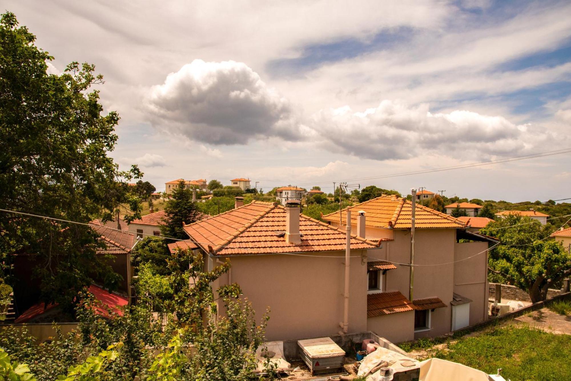 La Casa De Vacation Villa Lafkos Eksteriør billede